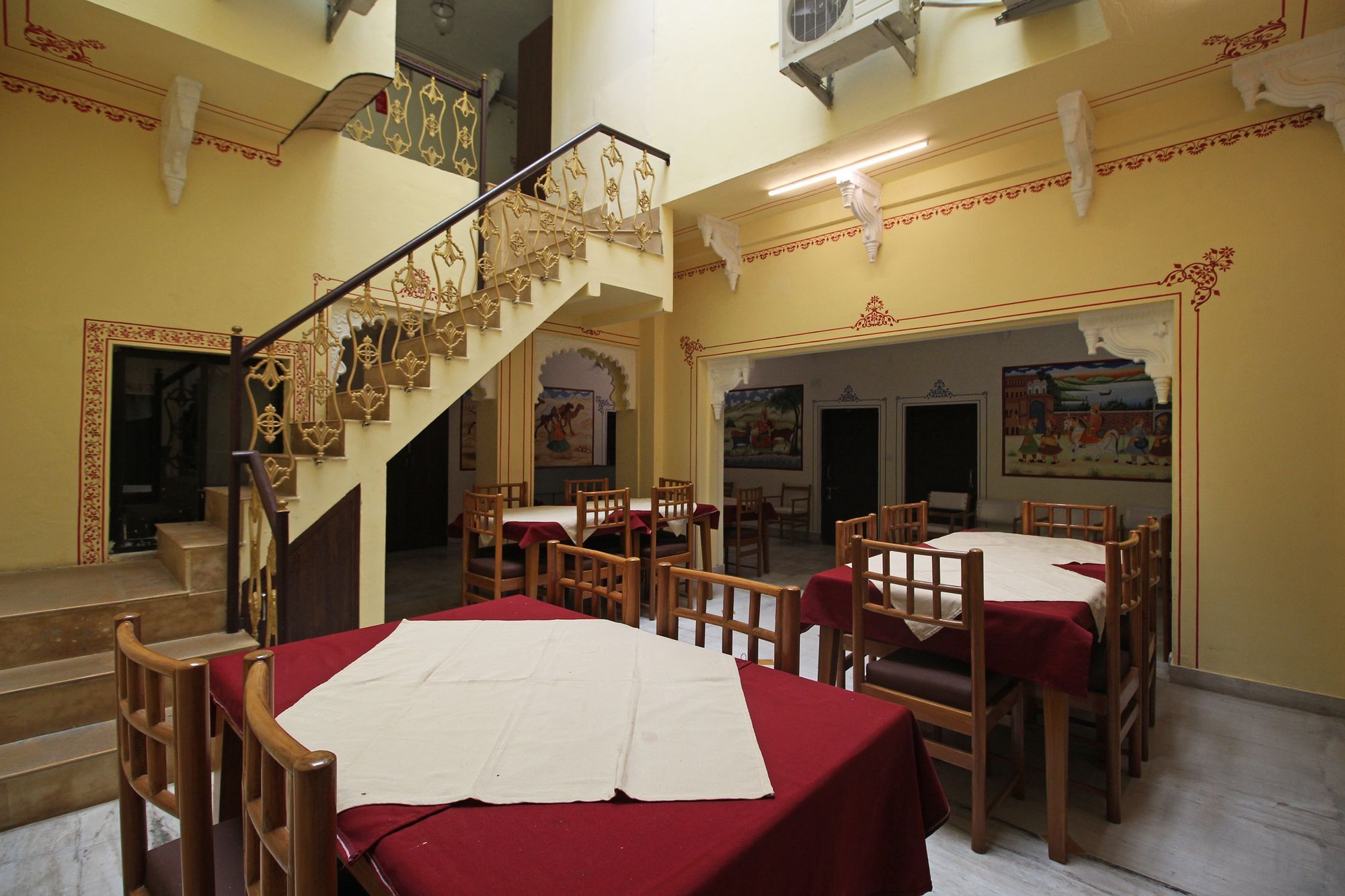 Oyo 9161 Hotel Janak Vilas Ουνταϊπούρ Εξωτερικό φωτογραφία